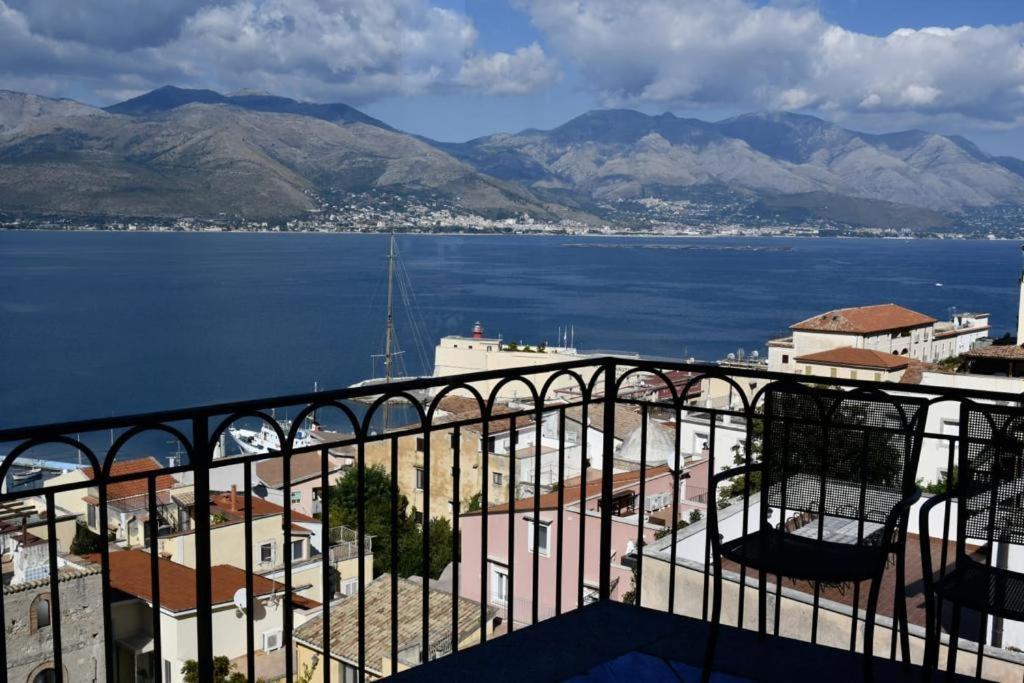 Le Suite Guarinelli B&B ガエータ エクステリア 写真