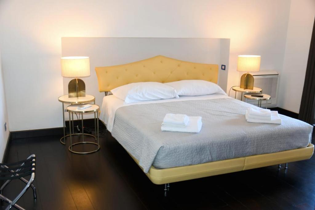 Le Suite Guarinelli B&B ガエータ エクステリア 写真