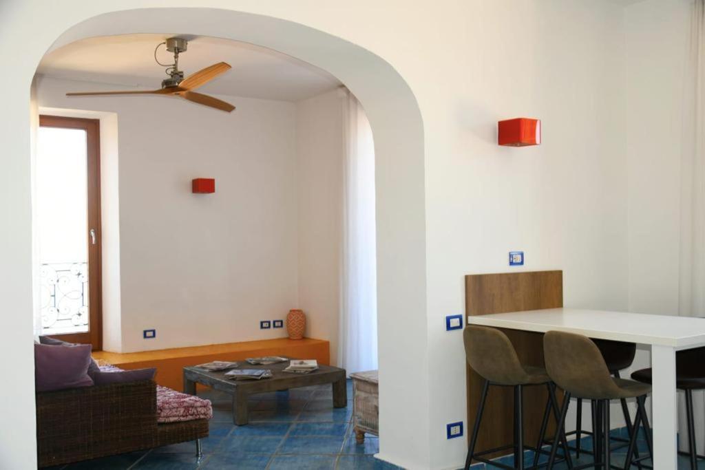 Le Suite Guarinelli B&B ガエータ エクステリア 写真